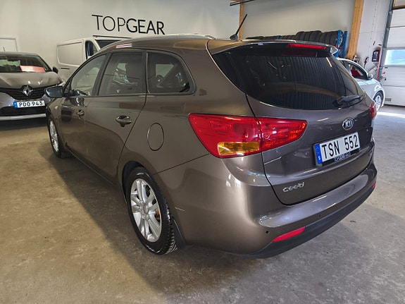Kia Ceed 4 of 5