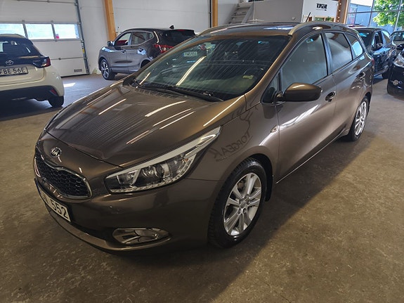 Kia Ceed 3 of 5