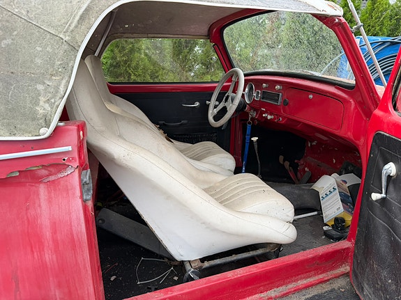 Volkswagen 1200 4 of 15