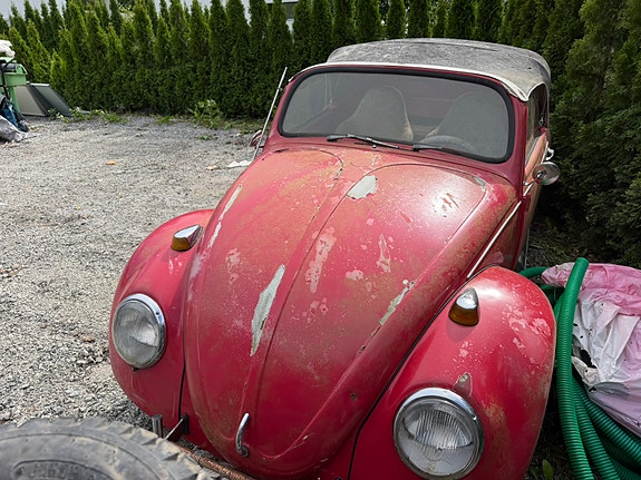 Volkswagen 1200 8 of 15