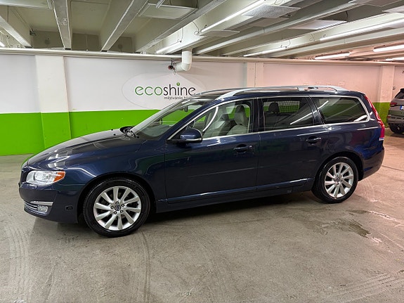 Volvo V70 4 of 5