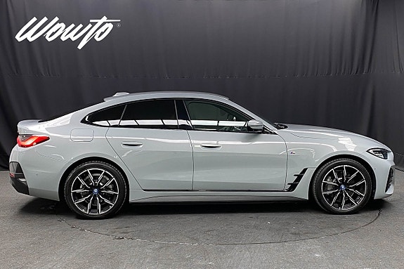 BMW i4 3 of 5