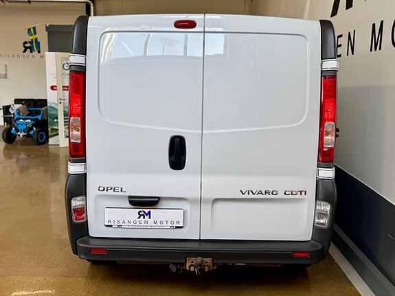 Opel Vivaro 5 of 5