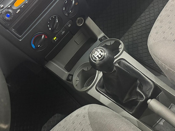 Kia Rio 20 of 20