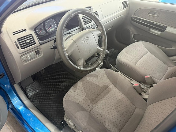 Kia Rio 12 of 20