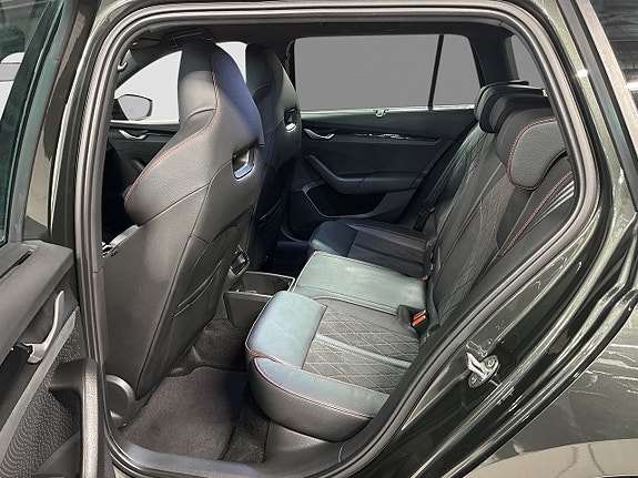 Skoda Octavia 10 of 30