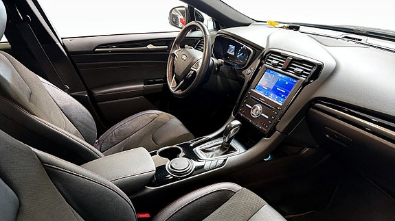 Ford Mondeo 3 of 5