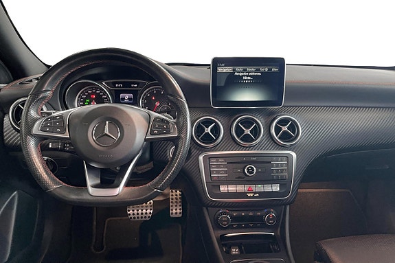 Mercedes-Benz A250 11 of 24