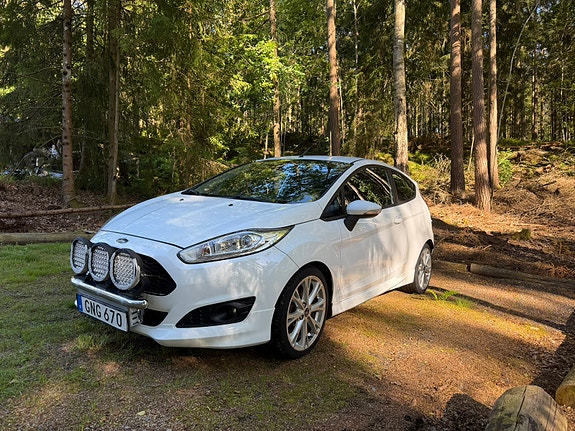 Ford Fiesta 5 of 5