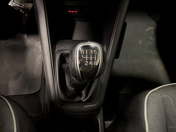 Kia Venga 9 of 13
