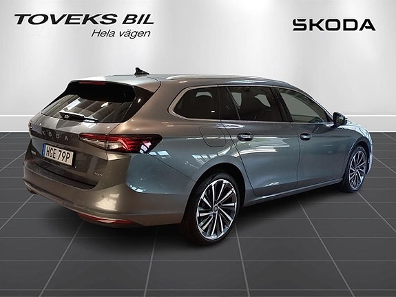 Skoda Superb 5 of 17