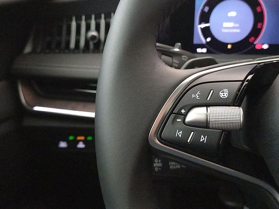 Skoda Superb 13 of 17