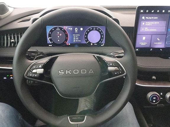 Skoda Superb 11 of 17