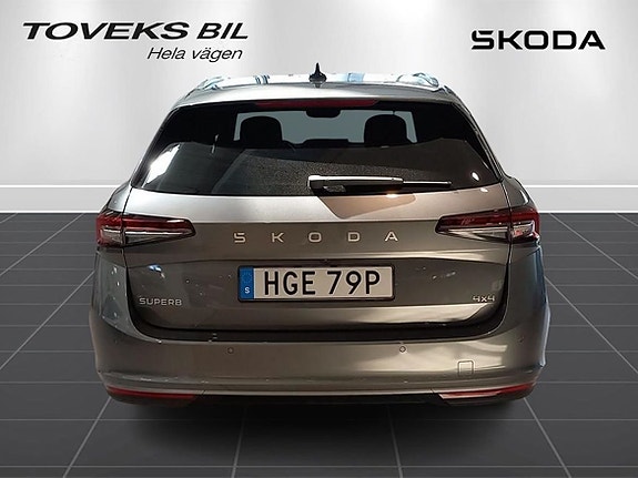 Skoda Superb 6 of 17