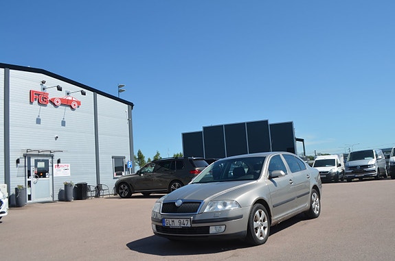 Skoda Octavia 3 of 5