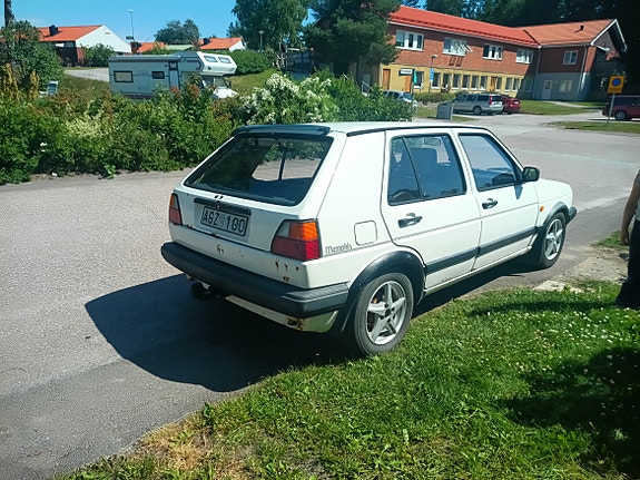 Volkswagen Golf II 3 of 5