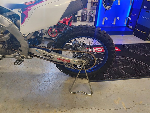Yamaha YZF 450 8 of 8