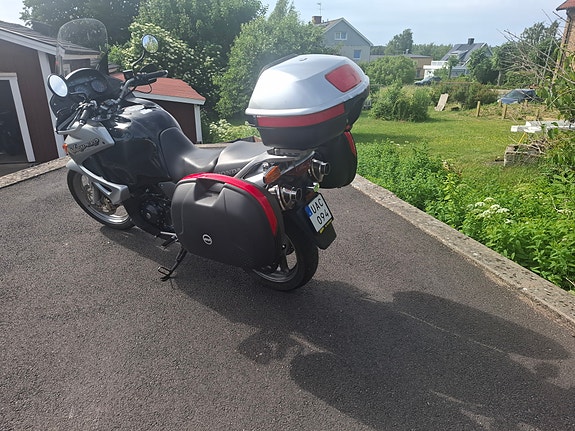 Honda XL1000V Varadero 3 of 5