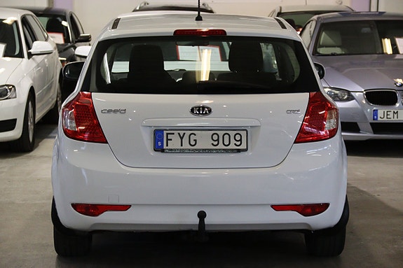 Kia Ceed 13 of 13
