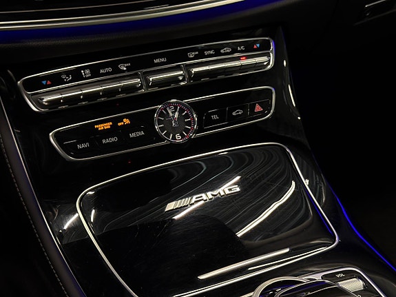 Mercedes-Benz E63 29 of 30
