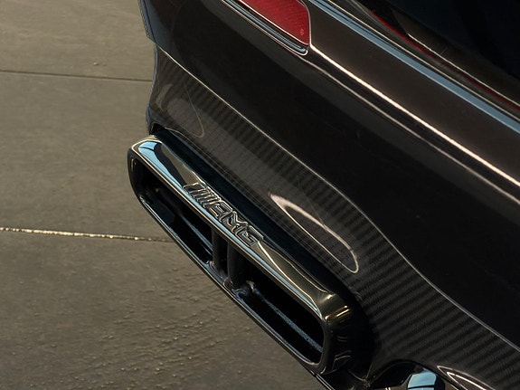 Mercedes-Benz E63 11 of 30