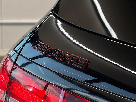 Mercedes-Benz E63 10 of 30