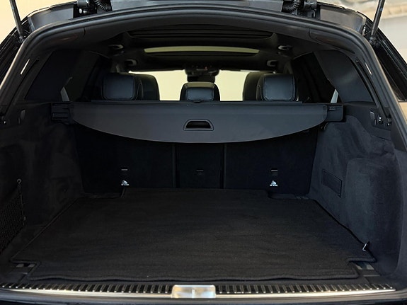 Mercedes-Benz E63 12 of 30