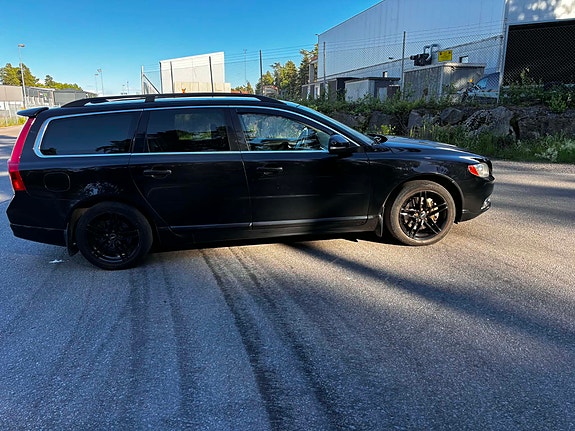 Peugeot 3008 3 of 5