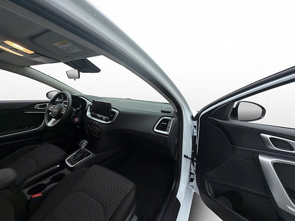 Kia Ceed 29 of 29