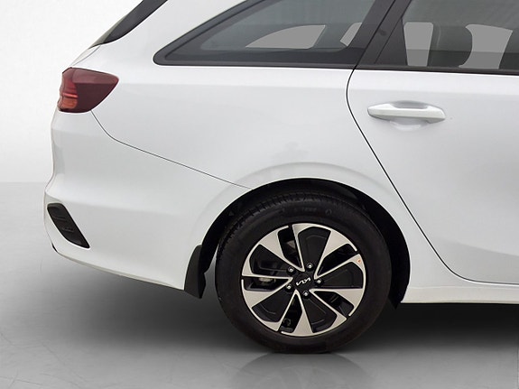 Kia Ceed 26 of 29