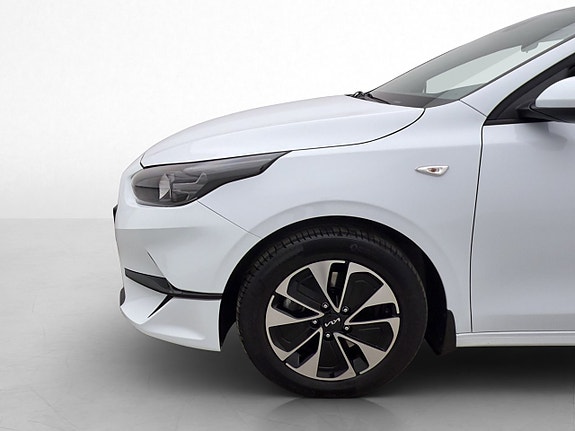 Kia Ceed 24 of 29