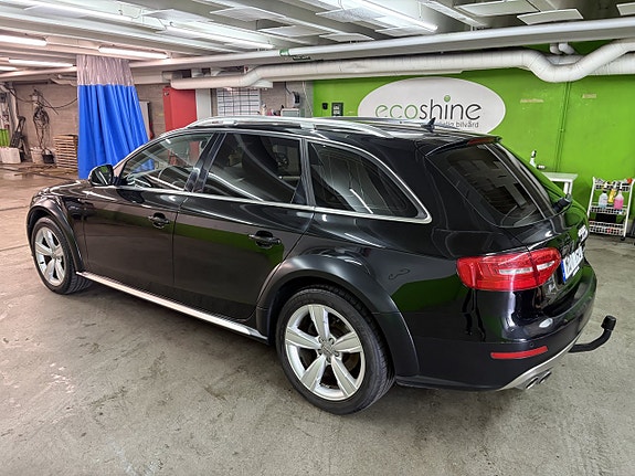 Audi A4 allroad 5 of 5