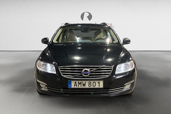 Volvo V70 10 of 18