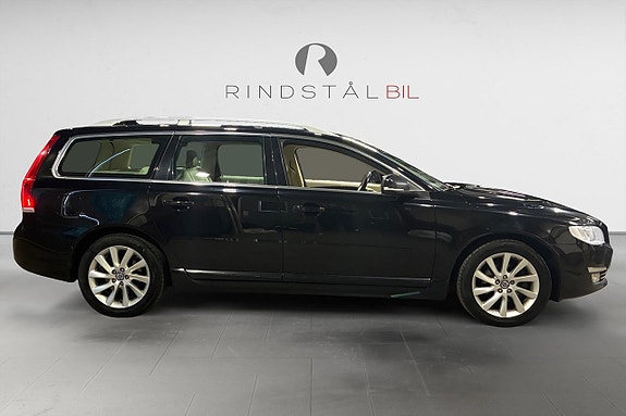 Volvo V70 8 of 18