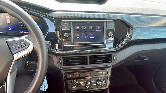 Volkswagen T-Cross 9 of 14