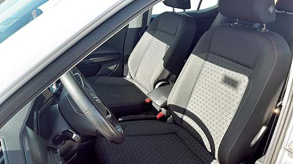 Volkswagen T-Cross 8 of 14
