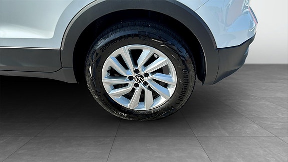 Volkswagen T-Cross 6 of 14