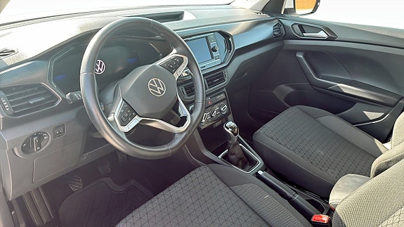 Volkswagen T-Cross 7 of 14