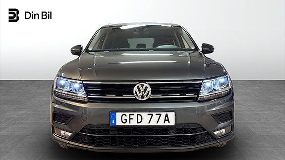 Volkswagen Tiguan 4 of 5