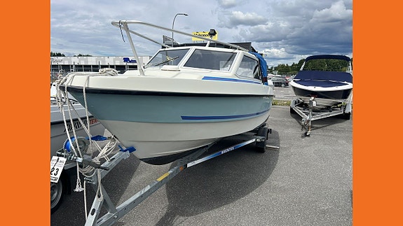 Flipper 575 Evinrude 90 6 of 11