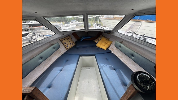 Flipper 575 Evinrude 90 5 of 5