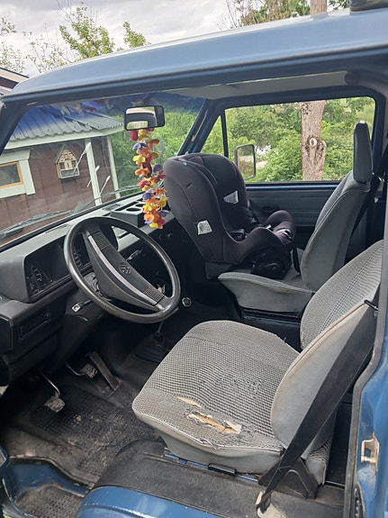 Volkswagen Caravelle 3 of 5