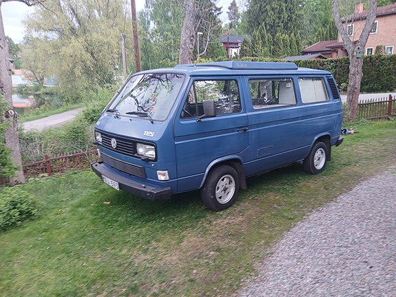 Volkswagen Caravelle 5 of 5