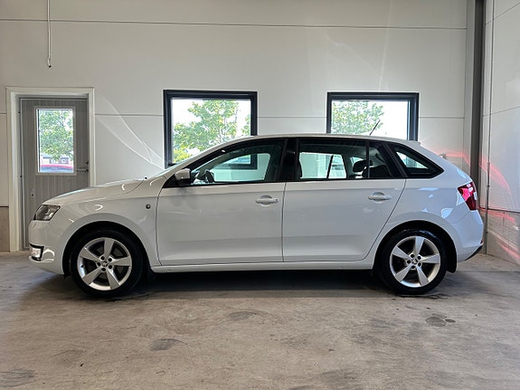 Skoda Rapid Spaceback 3 of 5