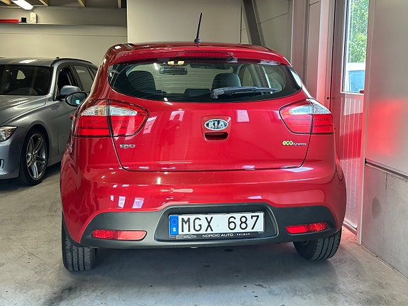 Kia Rio 5 of 5