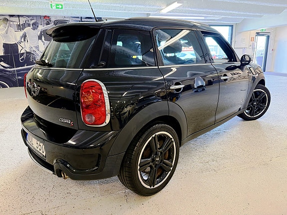 MINI Countryman Cooper S 4 of 5