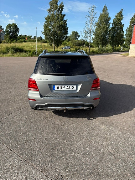 Mercedes-Benz GLK220 5 of 5