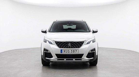 Peugeot 5008 2 of 30