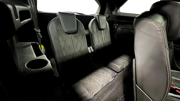Peugeot 5008 17 of 27