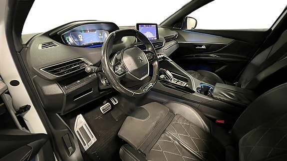 Peugeot 5008 8 of 27